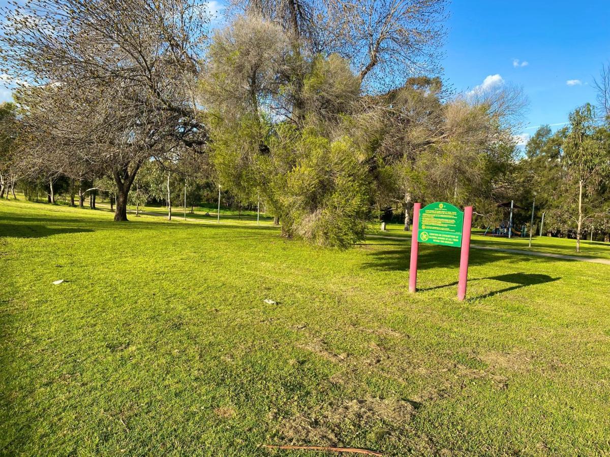 Tallarook Motor Inn Dubbo Buitenkant foto