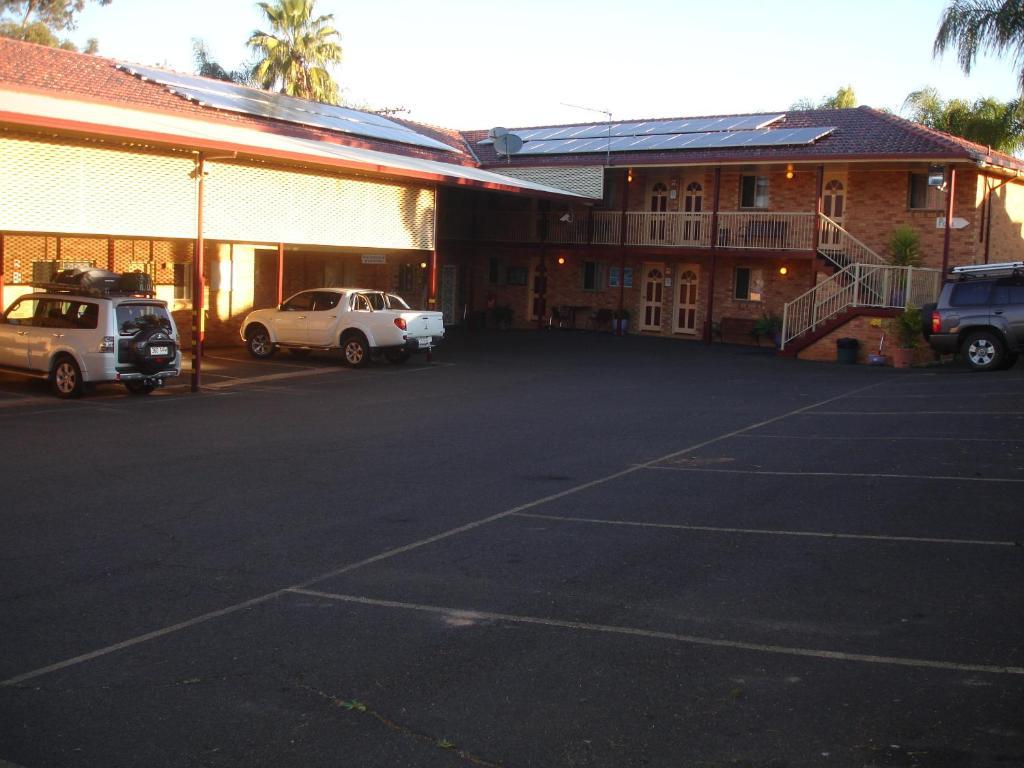 Tallarook Motor Inn Dubbo Buitenkant foto