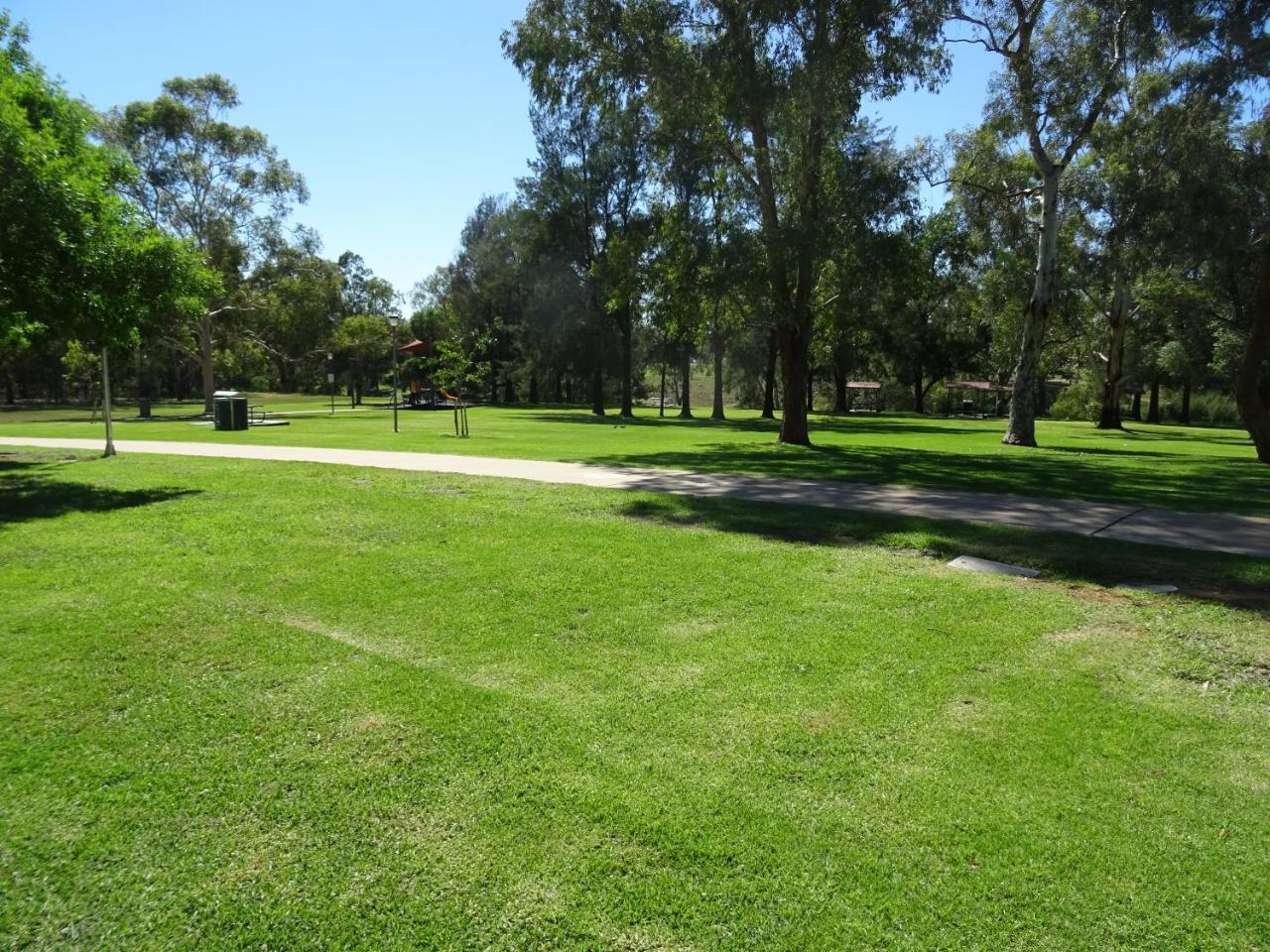 Tallarook Motor Inn Dubbo Buitenkant foto